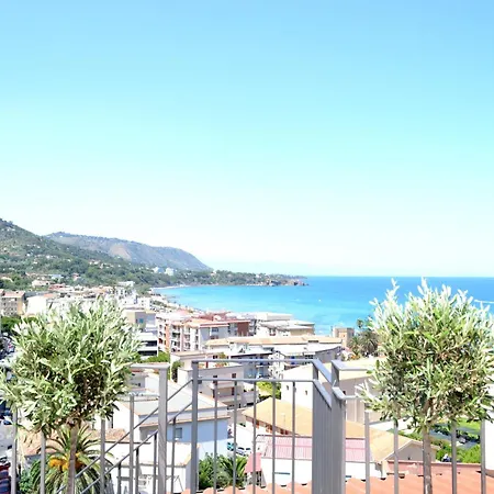 Couette-café Scirocco 4*