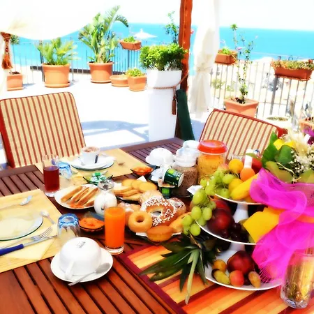 Couette-café Scirocco Cefalù