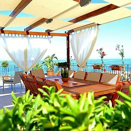 Bed & Breakfast Scirocco Cefalu